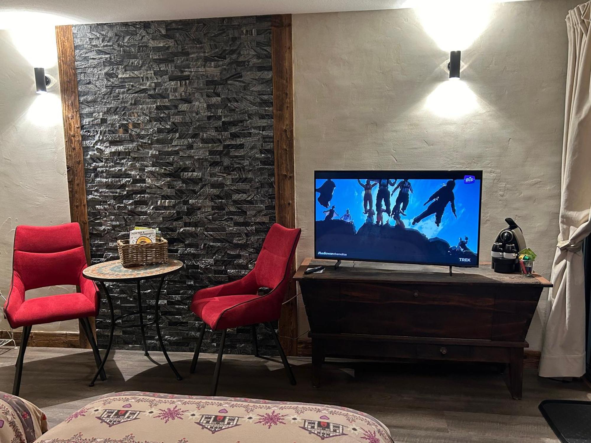 ラ・ブレス Escargot De Neige Bed & Breakfast エクステリア 写真